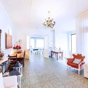 Bisanzio 3*, Cesenatico Italia
